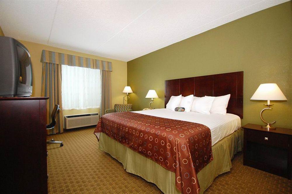 Best Western Airport Inn & Suites Cleveland Brook Park Habitación foto