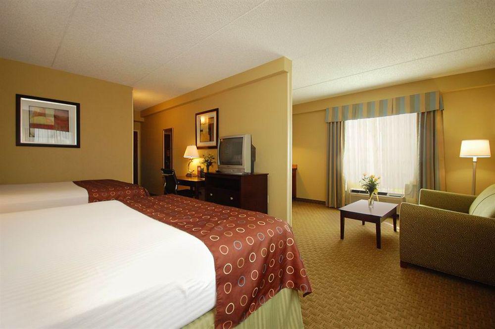 Best Western Airport Inn & Suites Cleveland Brook Park Habitación foto