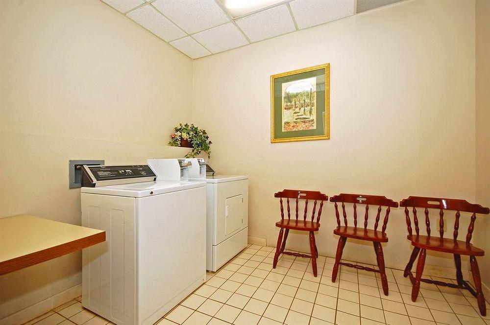 Best Western Airport Inn & Suites Cleveland Brook Park Facilidades foto